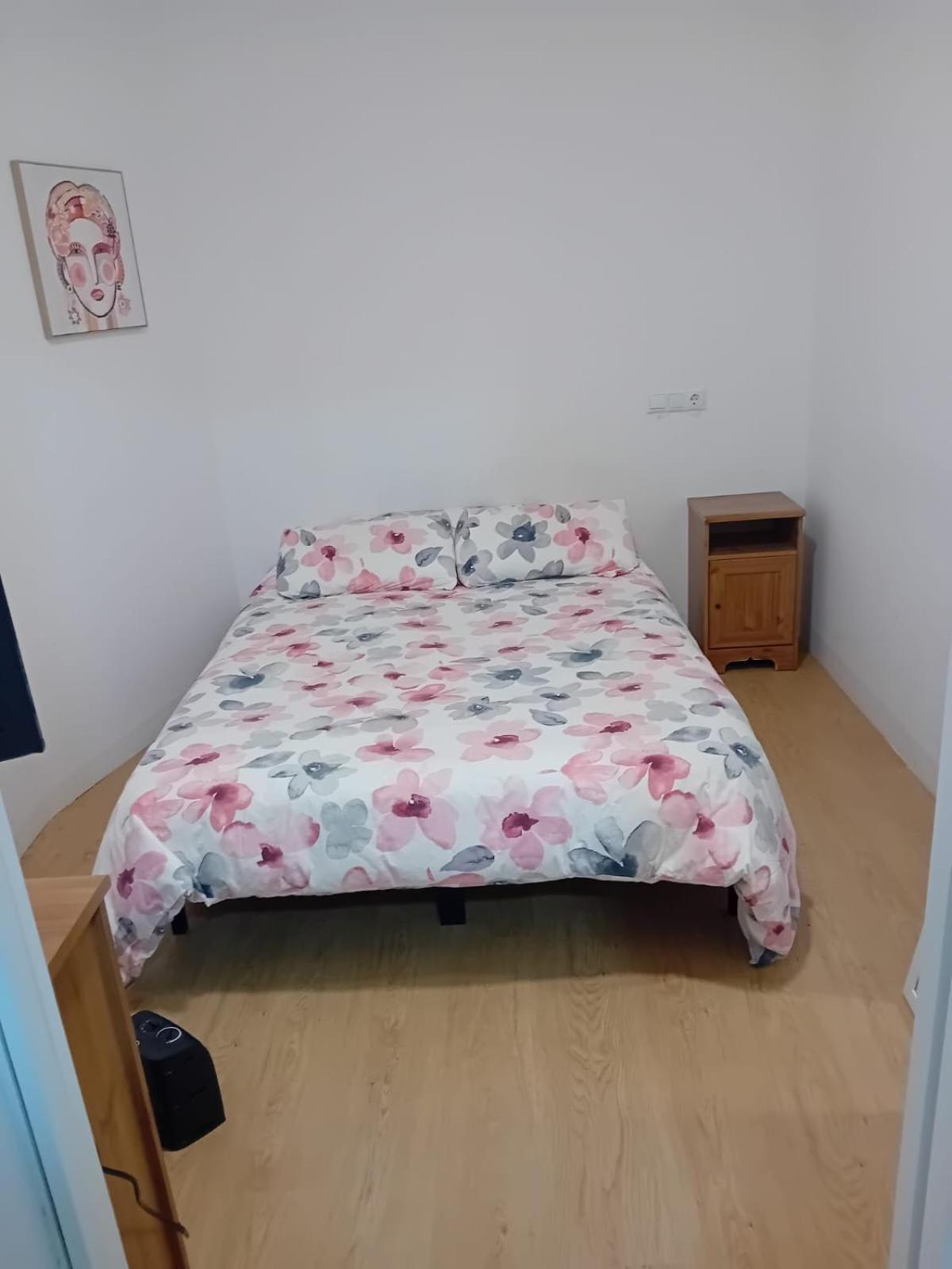 Apartamento Alquilo Mini Departamento Sant Boi de Llobregat Exterior foto