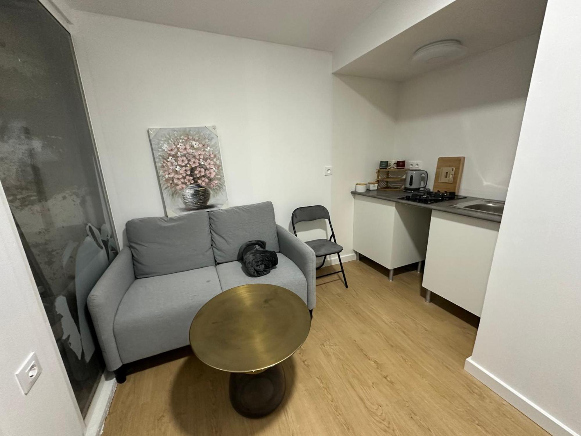 Apartamento Alquilo Mini Departamento Sant Boi de Llobregat Exterior foto